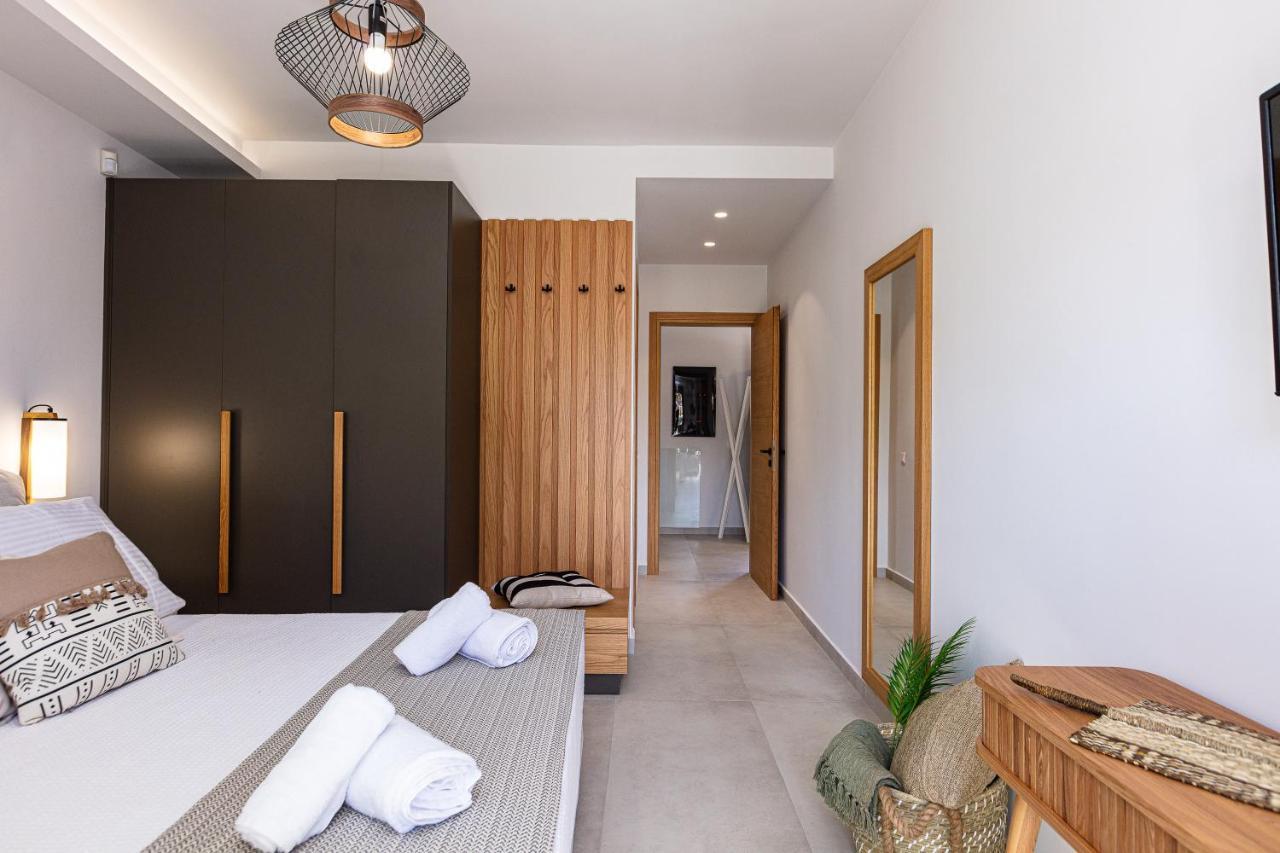 Lagoon Seabreeze Villa, Sumptuous Retreat, By Thinkvilla Pánormos 外观 照片