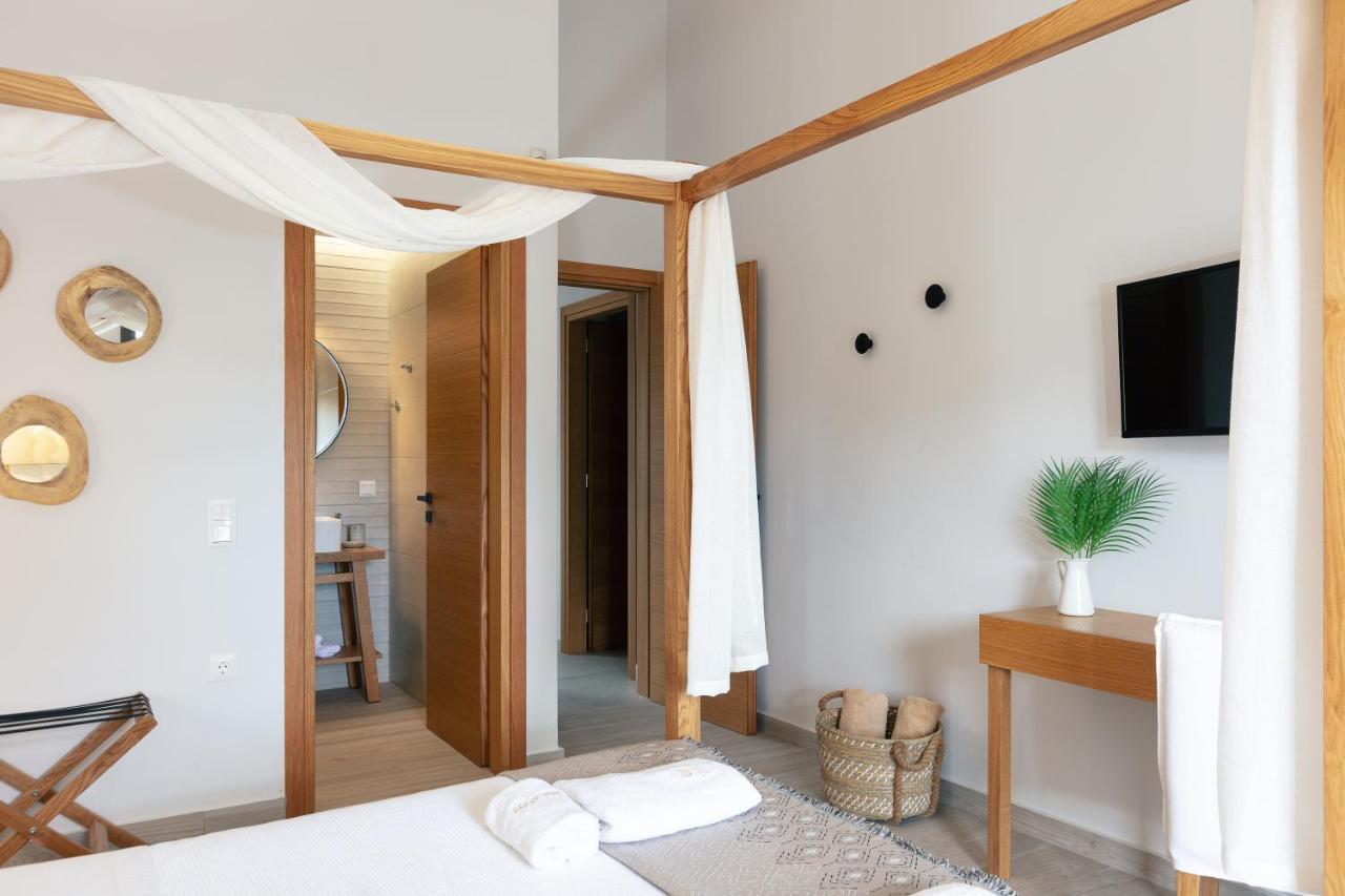 Lagoon Seabreeze Villa, Sumptuous Retreat, By Thinkvilla Pánormos 外观 照片